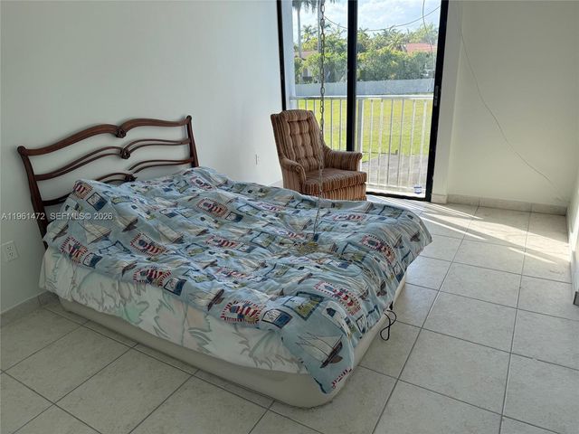 2500 SW 122nd Court, Miami, FL 33175
