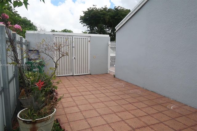 2500 SW 122nd Court, Miami, FL 33175