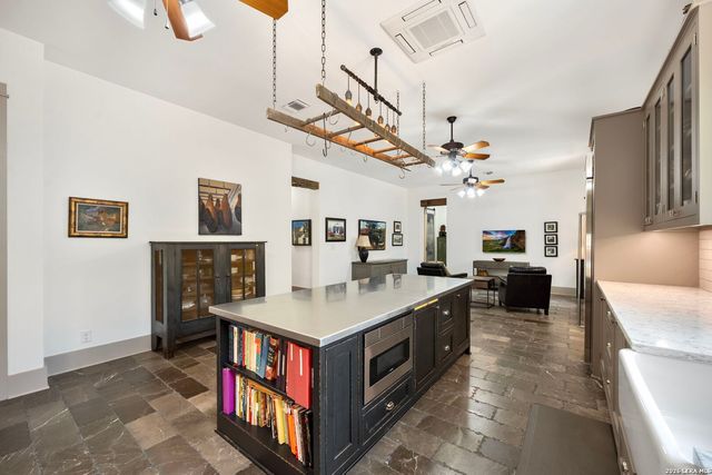 114 Turnberry, San Antonio, TX 78230