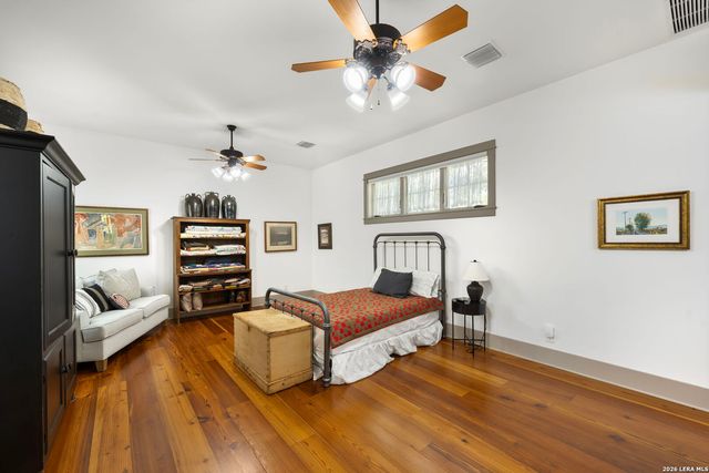 114 Turnberry, San Antonio, TX 78230