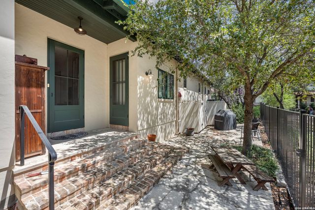 114 Turnberry, San Antonio, TX 78230