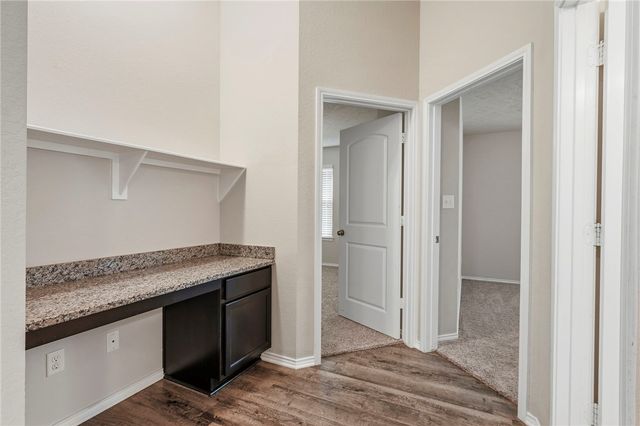2559 Elkhorn Trail, Bryan, TX 77803