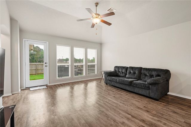 2559 Elkhorn Trail, Bryan, TX 77803
