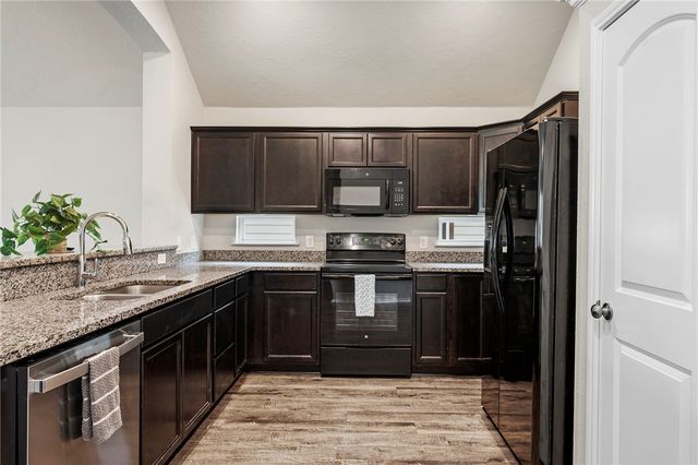 2559 Elkhorn Trail, Bryan, TX 77803
