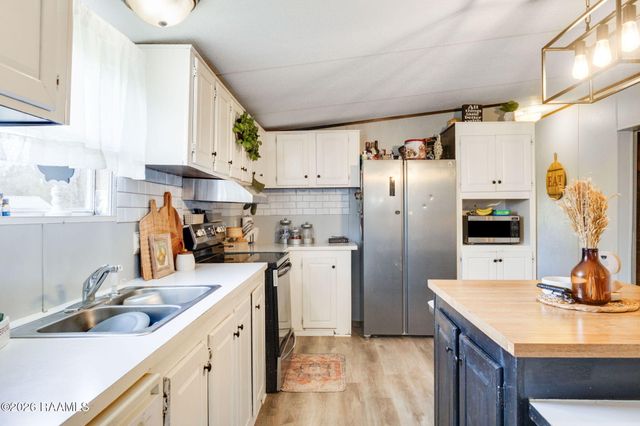 1992 Prayer House Road, Opelousas, LA 70570