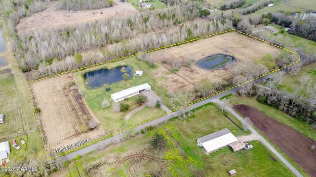 1992 Prayer House Road, Opelousas, LA 70570