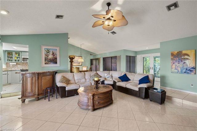 3909 SE 1st AVE, Cape Coral, FL 33904