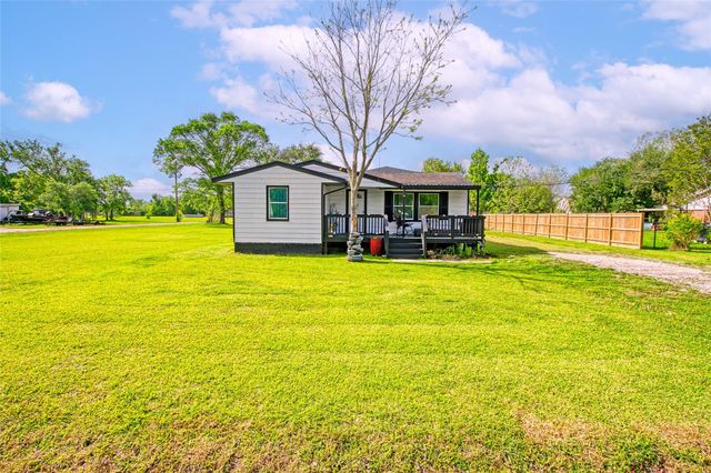 14915 Cedar Drive, Santa Fe, TX 77517