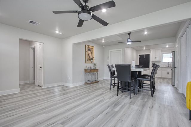 14915 Cedar Drive, Santa Fe, TX 77517