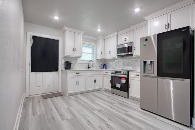 14915 Cedar Drive, Santa Fe, TX 77517