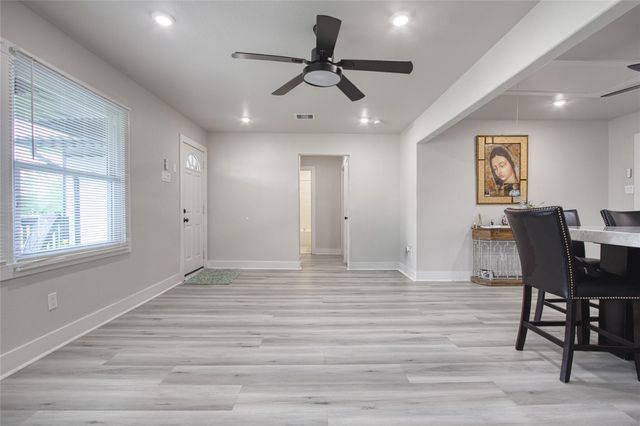 14915 Cedar Drive, Santa Fe, TX 77517