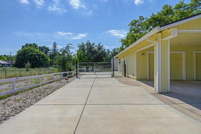 7263 Hickory Ave, Orangevale, CA 95662