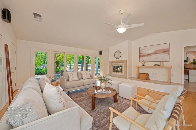 7263 Hickory Ave, Orangevale, CA 95662