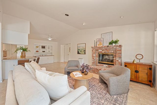 7263 Hickory Ave, Orangevale, CA 95662