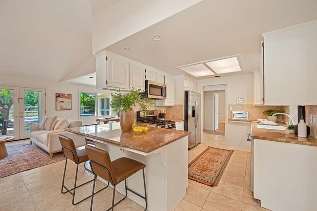 7263 Hickory Ave, Orangevale, CA 95662