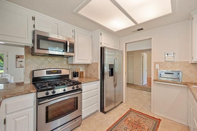 7263 Hickory Ave, Orangevale, CA 95662