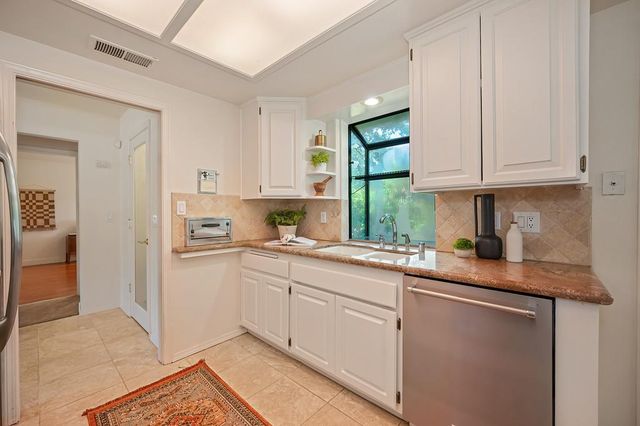 7263 Hickory Ave, Orangevale, CA 95662