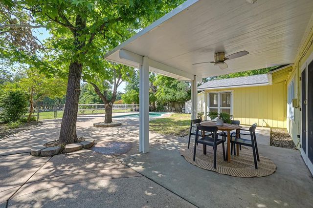 7263 Hickory Ave, Orangevale, CA 95662