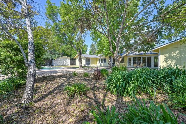 7263 Hickory Ave, Orangevale, CA 95662