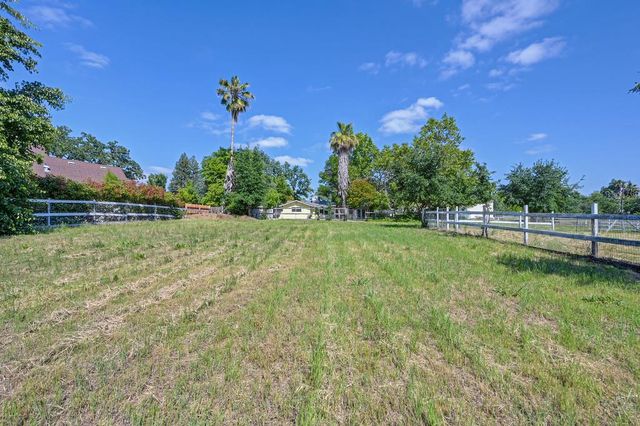 7263 Hickory Ave, Orangevale, CA 95662