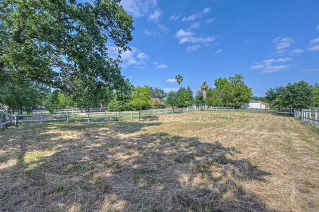 7263 Hickory Ave, Orangevale, CA 95662