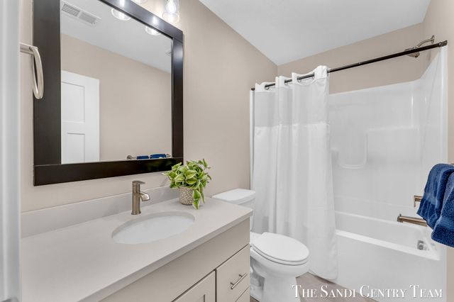 14429 Windway Drive, Grand Haven Twp, MI 49417