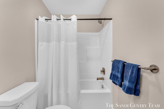 14429 Windway Drive, Grand Haven Twp, MI 49417