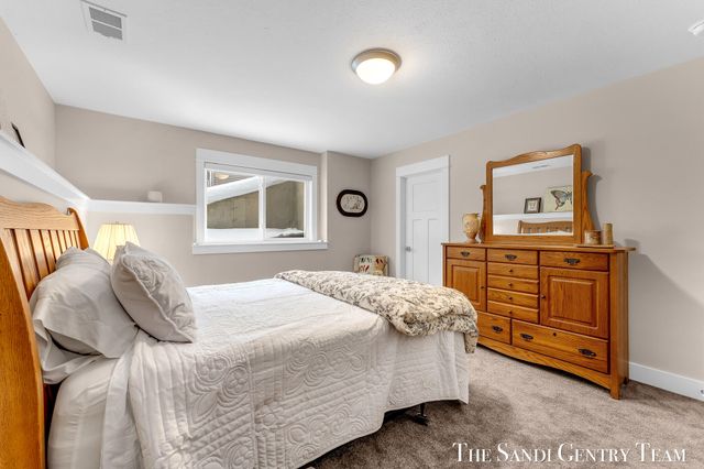 14429 Windway Drive, Grand Haven Twp, MI 49417