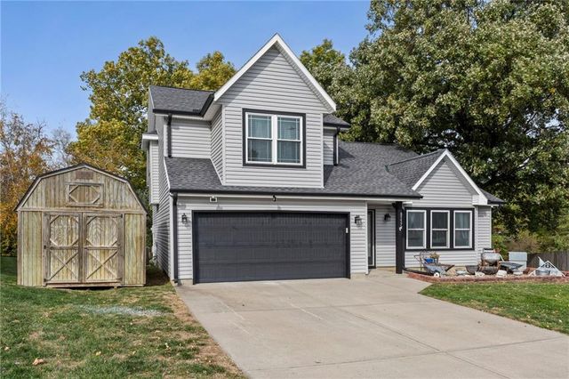 8557 N Gower Avenue, Kansas City, MO 64154