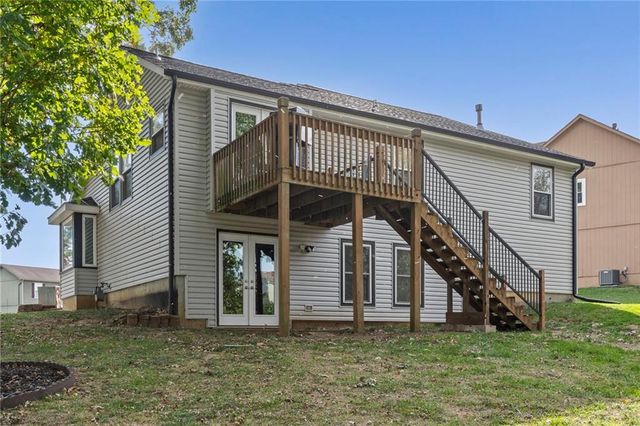 8557 N Gower Avenue, Kansas City, MO 64154