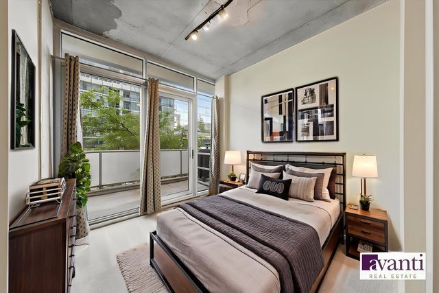 1720 S Michigan Avenue 202, Chicago, IL 60616