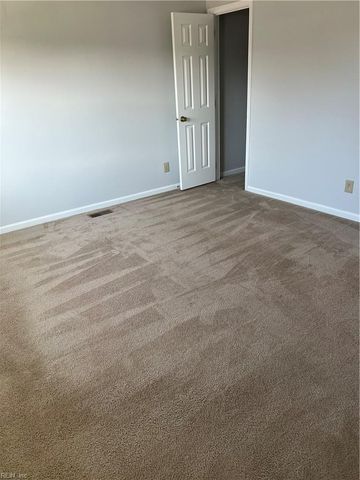 10 Poulas CT, Hampton, VA 23669