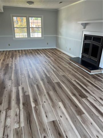 10 Poulas CT, Hampton, VA 23669