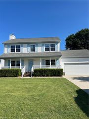 10 Poulas CT, Hampton, VA 23669