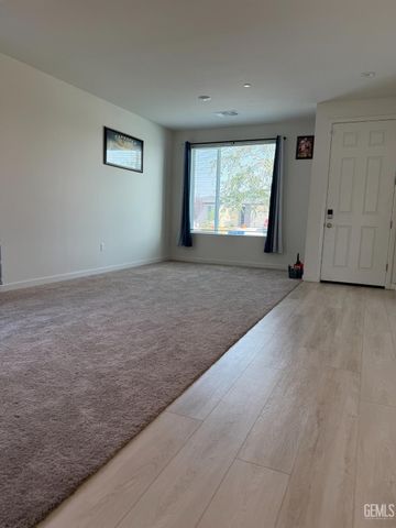 6804 Bosham Court, Bakersfield, CA 93307