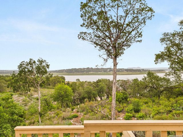 2135 Lakeview, Canyon Lake, TX 78133