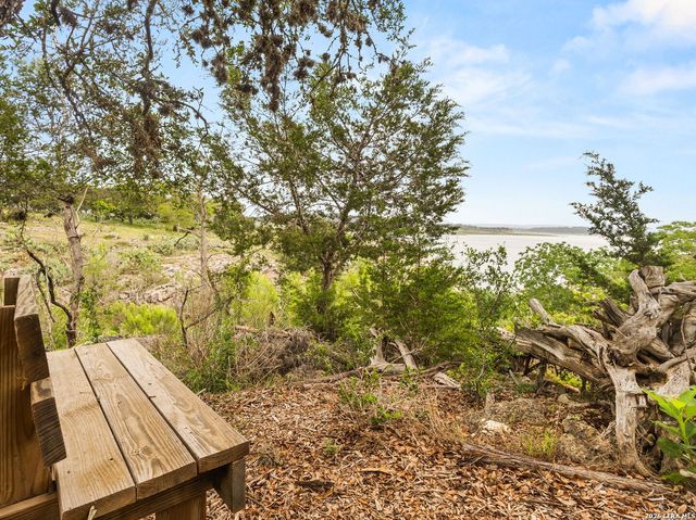 2135 Lakeview, Canyon Lake, TX 78133