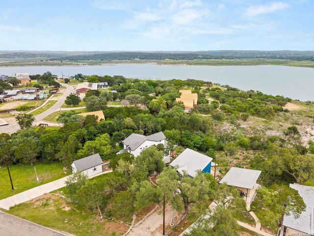 2135 Lakeview, Canyon Lake, TX 78133