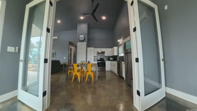 2135 Lakeview, Canyon Lake, TX 78133