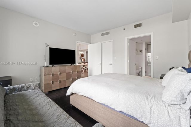 500 Brickell Ave 1405, Miami, FL 33131