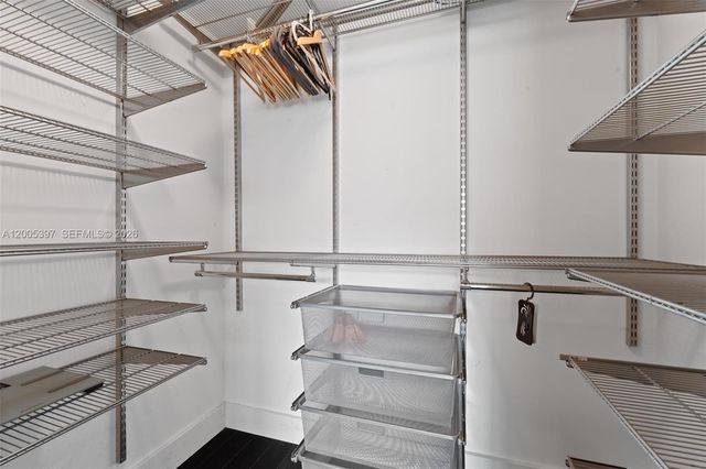 500 Brickell Ave 1405, Miami, FL 33131