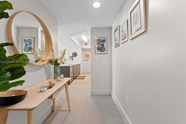 500 Brickell Ave 1405, Miami, FL 33131