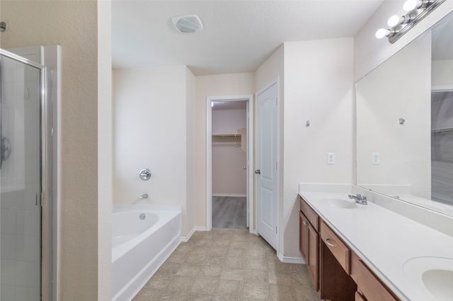 5140 Mirror Lake Drive, Haltom City, TX 76117