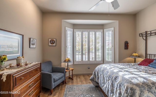 5062 W Coyote Gulch Loop, Marana, AZ 85658