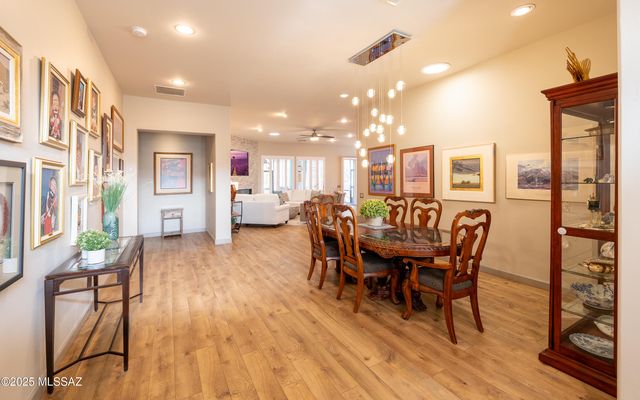 5062 W Coyote Gulch Loop, Marana, AZ 85658