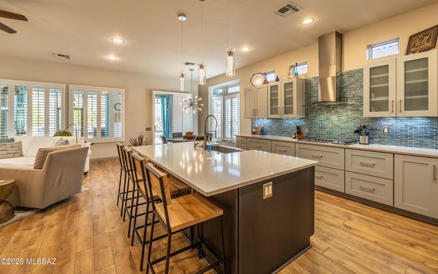 5062 W Coyote Gulch Loop, Marana, AZ 85658