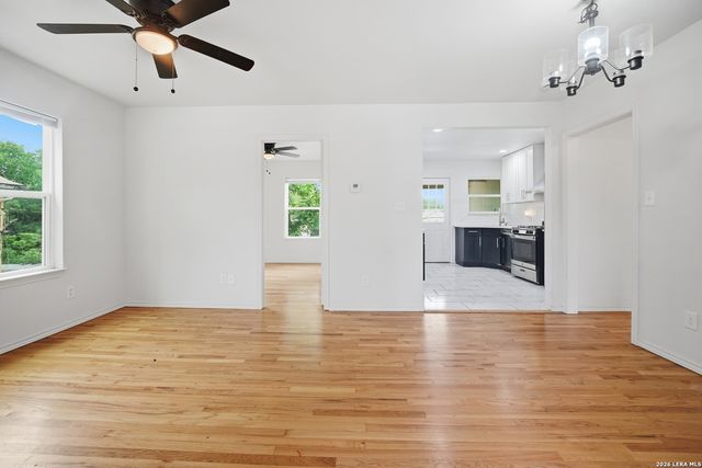 109 ALEXANDER HAMILTON DR, San Antonio, TX 78228