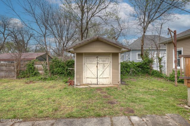 2028 S Porter Avenue, Joplin, MO 64804
