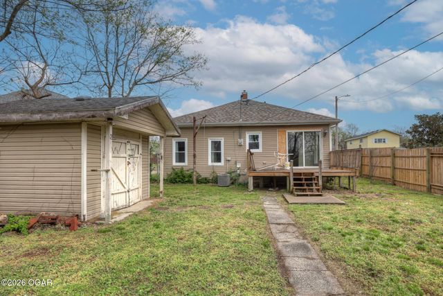 2028 S Porter Avenue, Joplin, MO 64804