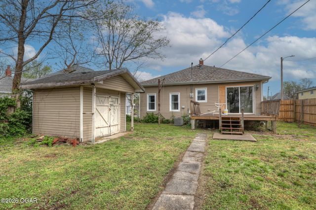 2028 S Porter Avenue, Joplin, MO 64804